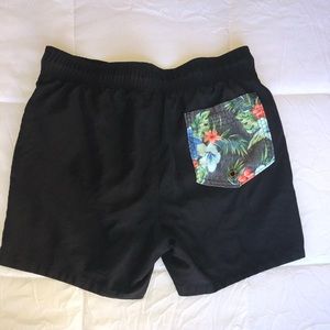 MEN’S BATHING SUIT - SIZE SMALL